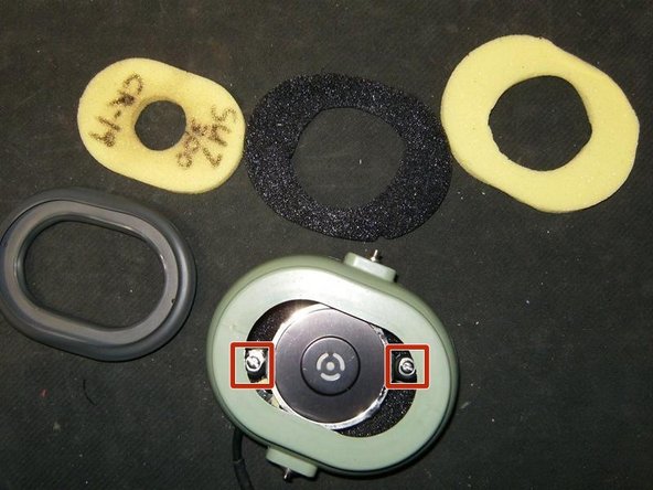 David Clark Over-Ear Headphones Right Dome Replacement: crwdns2935265:05crwdnd2935265:03crwdnd2935265:03crwdne2935265:0