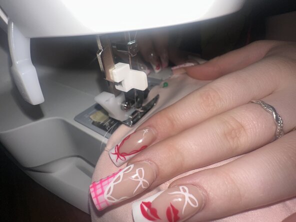 How to Stitch a Ripped Pillowcase Seam: step 5, image 1 of 3