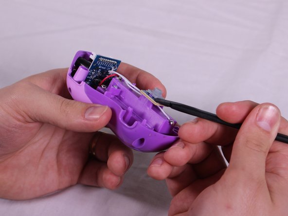 Zoomer Meowzies Back Button Contact Replacement, Back Button Contact Point: crwdns2935265:04crwdnd2935265:02crwdnd2935265:03crwdne2935265:0