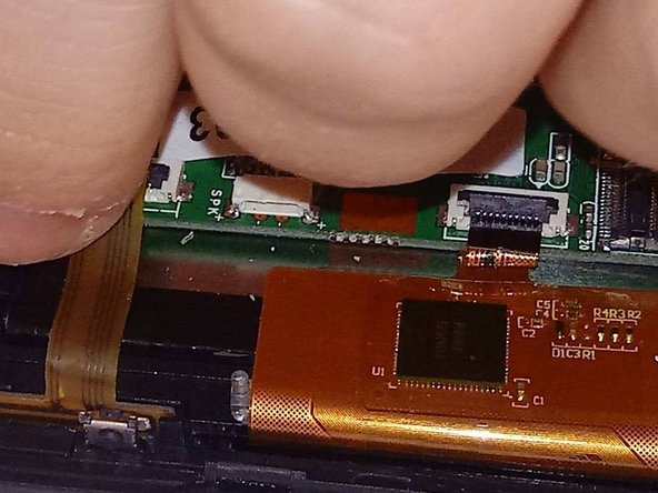 Quantum View 10.1 camera Replacement, Remove camera clip: crwdns2935265:05crwdnd2935265:02crwdnd2935265:02crwdne2935265:0