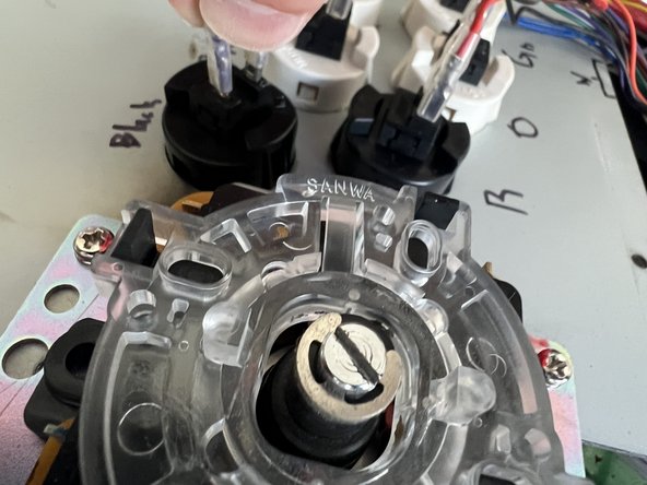 Mad Catz Street Fighter IV Fight Stick Buttons Replacement: crwdns2935265:07crwdnd2935265:03crwdnd2935265:03crwdne2935265:0