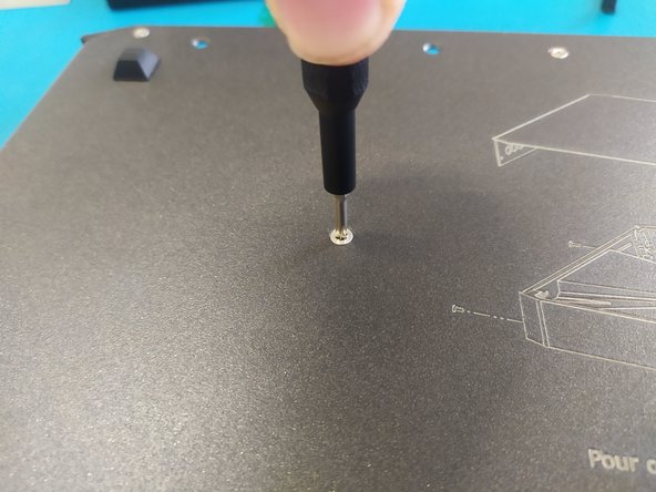 6- Montage PC Infinity, Montage du squelette dans le boitier: étape 1, image 2 de 3