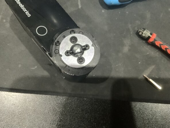 Steelseries Arctis Nova Pro Wireless Teardown: crwdns2935265:02crwdnd2935265:02crwdnd2935265:02crwdne2935265:0