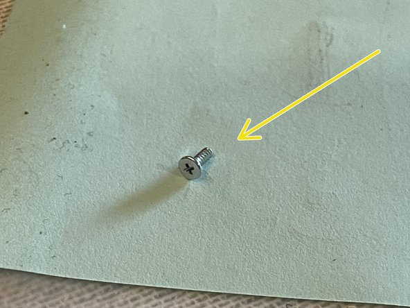 Sony DVP-FX820 Full Teardown, Freeing the Screen Motherboard: crwdns2935265:022crwdnd2935265:03crwdnd2935265:03crwdne2935265:0