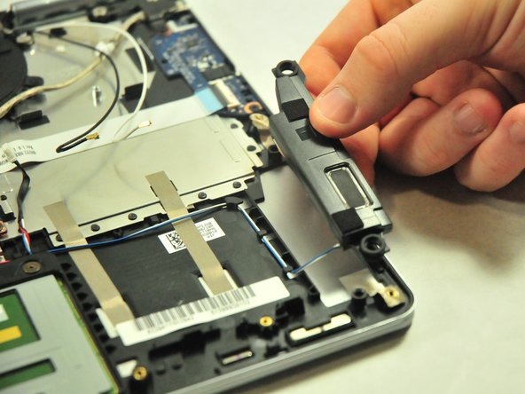 Lenovo Yoga 710-14IKB Speaker Replacement: crwdns2935265:07crwdnd2935265:02crwdnd2935265:02crwdne2935265:0