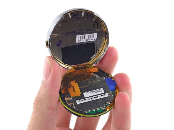 Motorola Moto 360 Teardown: crwdns2935265:07crwdnd2935265:02crwdnd2935265:03crwdne2935265:0