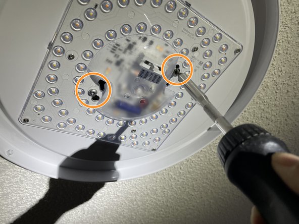 How to Replace and Install Ceiling Light Fixtures: crwdns2935265:06crwdnd2935265:03crwdnd2935265:03crwdne2935265:0