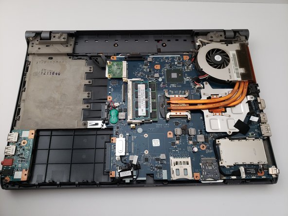 Sony Vaio VPCF115FM Back Panel Assembly Replacement: crwdns2935265:012crwdnd2935265:03crwdnd2935265:03crwdne2935265:0