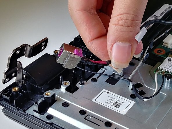 Acer Aspire V5-591G-75KE Power Jack Harness Replacement: crwdns2935265:08crwdnd2935265:02crwdnd2935265:02crwdne2935265:0