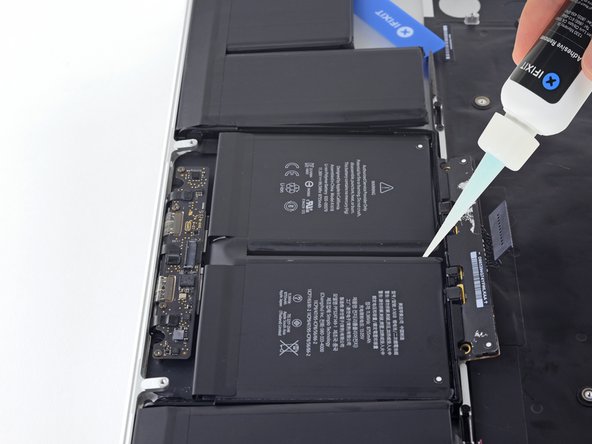 MacBook Pro 15" Retina Display Mid 2015 Battery Replacement: crwdns2935265:062crwdnd2935265:02crwdnd2935265:02crwdne2935265:0