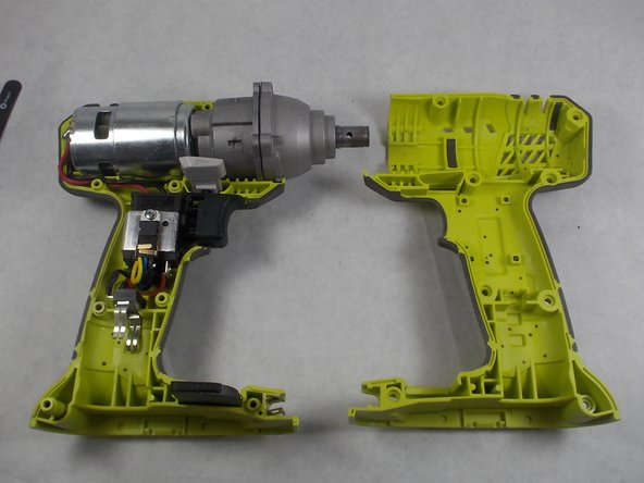 Ryobi P235 Bit-Holder Replacement: crwdns2935265:05crwdnd2935265:02crwdnd2935265:02crwdne2935265:0