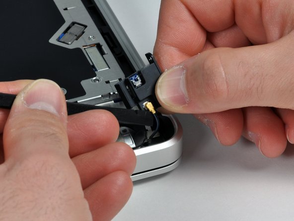 MacBook Pro 17" Unibody Teardown: crwdns2935265:011crwdnd2935265:02crwdnd2935265:03crwdne2935265:0