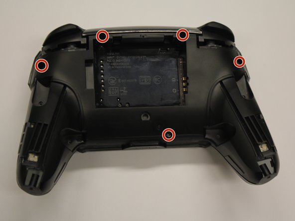 Nintendo Switch Pro控制器按钮/ D-Pad更换指南, 按钮/ D-Pad: 步骤 7 中的图像 1，3