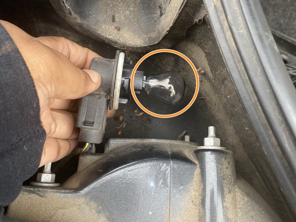 2013 Chevrolet Camaro Tail-Light Replacement: crwdns2935265:04crwdnd2935265:03crwdnd2935265:03crwdne2935265:0