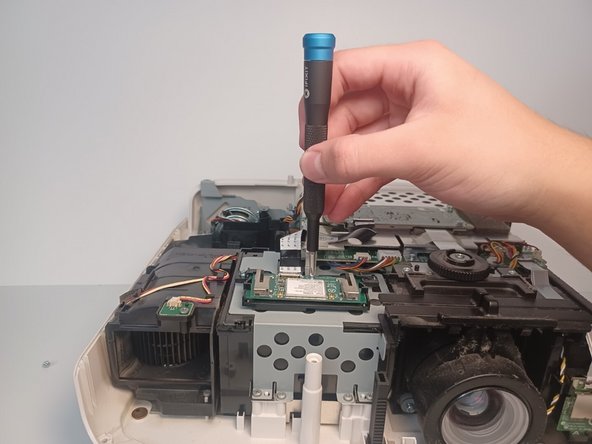 Epson Home Cinema 2150 Wireless connection board Replacement: stap 0, afbeelding 2 van 3