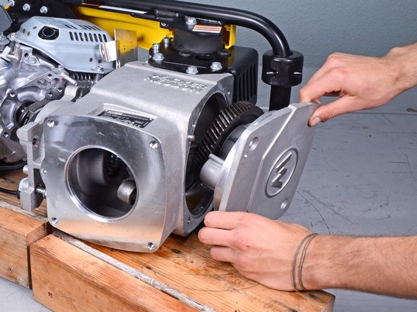 Wacker 4-Stroke Rammer BS504AS REV 101 (2019) Clutch Drum Replacement, Remove the crankcase cover: crwdns2935265:025crwdnd2935265:02crwdnd2935265:03crwdne2935265:0