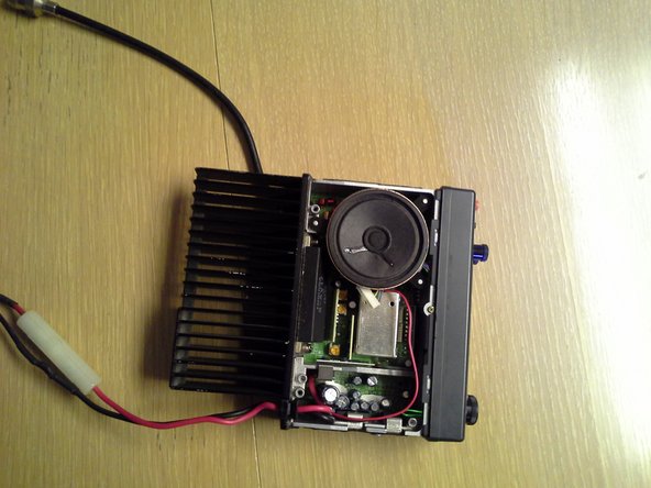 Kenwood TM-241a Backup Battery Replacement: crwdns2935265:03crwdnd2935265:03crwdnd2935265:03crwdne2935265:0