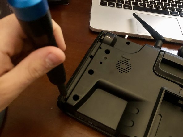 Yuneec ST16S Speaker Replacement: crwdns2935265:05crwdnd2935265:02crwdnd2935265:02crwdne2935265:0