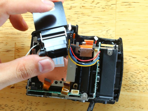 Kodak EasyShare DX7590 Teardown, Electronic viewfinder (EVF) disassembly: crwdns2935265:014crwdnd2935265:02crwdnd2935265:03crwdne2935265:0