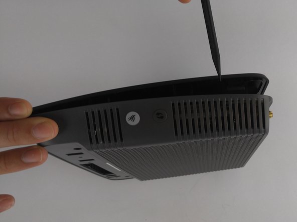 Linksys EA9200 Power Switch Replacement: crwdns2935265:03crwdnd2935265:03crwdnd2935265:03crwdne2935265:0