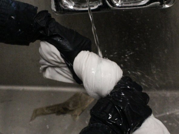 How to Remove Oil Paint Stains: crwdns2935265:06crwdnd2935265:02crwdnd2935265:02crwdne2935265:0