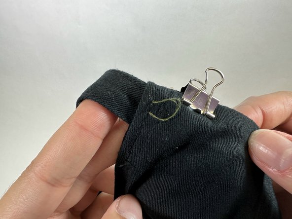 How to Fix a Broken Strap on a Strapback Hat: crwdns2935265:07crwdnd2935265:02crwdnd2935265:02crwdne2935265:0