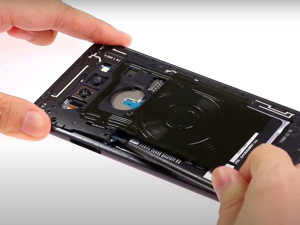 LG V30 Battery Replacement: step 9, image 2 of 3
