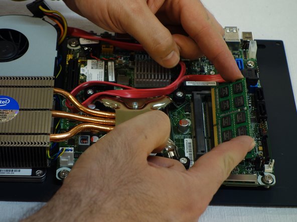 Remplacement RAM (mémoire vive) why! WDi7SSD (Français): step 4, image 2 of 2