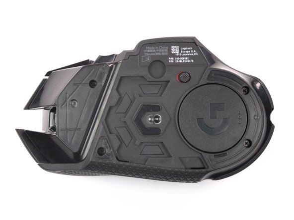 Logitech G502 Lightspeed Battery Replacement, Remove the bottom screws: crwdns2935265:07crwdnd2935265:02crwdnd2935265:02crwdne2935265:0