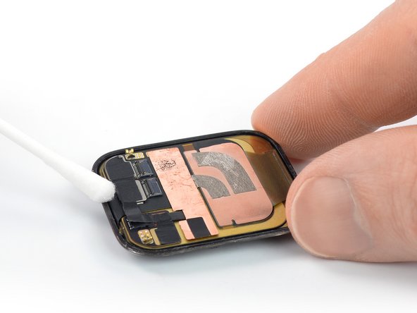 How to Reseal an Apple Watch, Clean the rear side of the display: crwdns2935265:07crwdnd2935265:02crwdnd2935265:02crwdne2935265:0