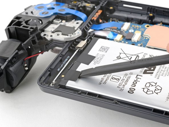 PlayStation Portal Battery Replacement, Remove the stretch-release adhesive strips: crwdns2935265:066crwdnd2935265:02crwdnd2935265:03crwdne2935265:0