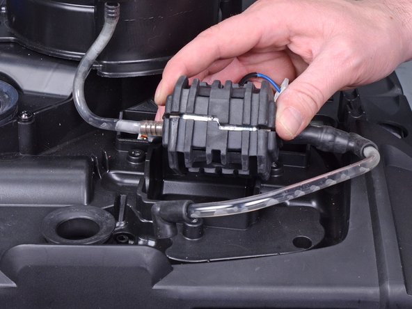 Karcher Rotary Floor Cleaner 17833080 2017 Pump Replacement, Remove the pump bearings: crwdns2935265:06crwdnd2935265:02crwdnd2935265:03crwdne2935265:0