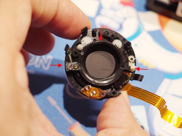 Leica Minilux E02 fix, Lens Flex Cable FPC replacement: adım 12, 3 resimden 3.