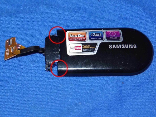Samsung Camera LCD Replacement: adım 7, 3 resimden 2.