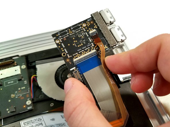 Microsoft Surface Book Keyboard USB Port Replacement: crwdns2935265:015crwdnd2935265:02crwdnd2935265:02crwdne2935265:0