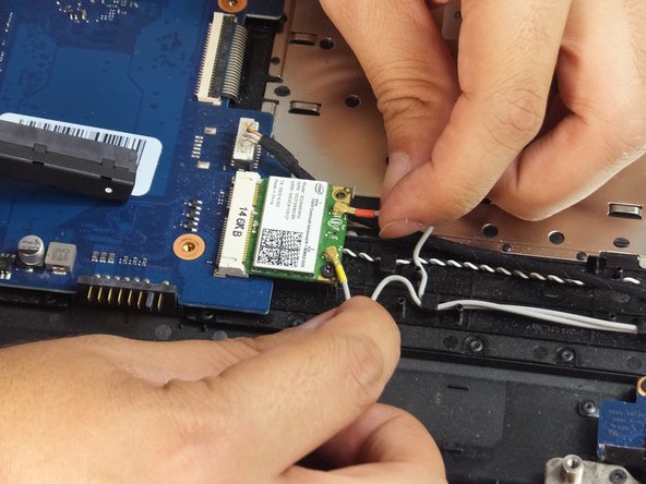 Samsung RC512 Wi-Fi Card Replacement: crwdns2935265:012crwdnd2935265:02crwdnd2935265:03crwdne2935265:0