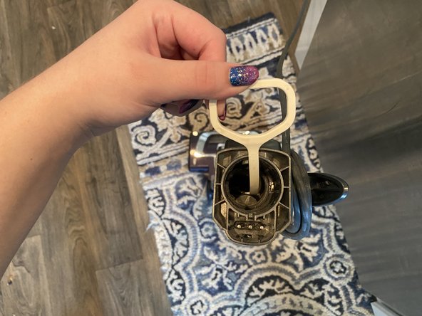 How to Unclog a Shark Rocket Deluxe Pro Vacuum: crwdns2935265:010crwdnd2935265:02crwdnd2935265:02crwdne2935265:0