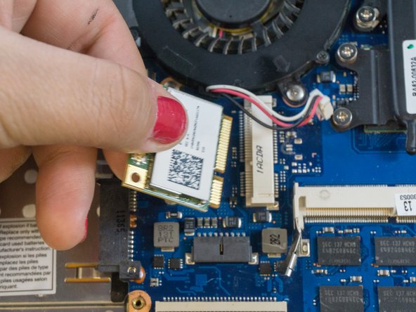 Samsung NP700Z5AH Display Replacement: crwdns2935265:08crwdnd2935265:03crwdnd2935265:03crwdne2935265:0