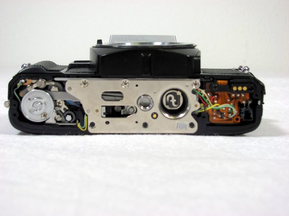 Removing Minolta X-370 Lens Holder, Bottom Cover: crwdns2935265:03crwdnd2935265:02crwdnd2935265:02crwdne2935265:0