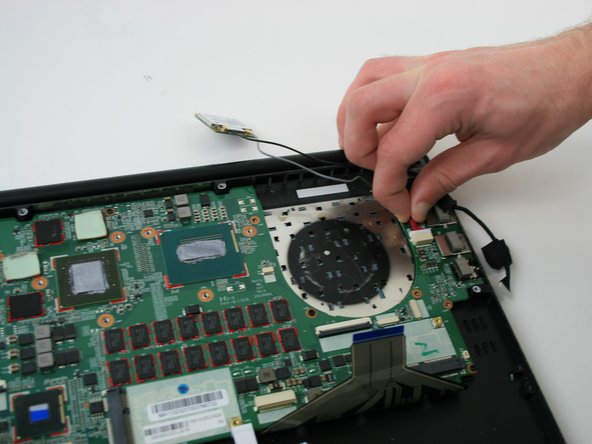 Razer Blade RZ09-0102 Motherboard Replacement: step 18, image 2 of 3
