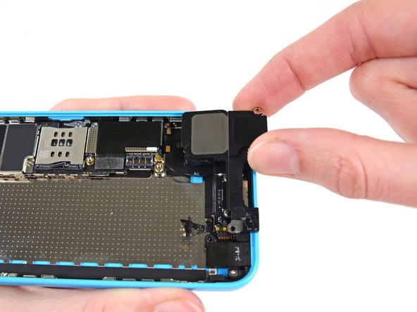 iPhone 5c Lightning Connector Assembly Replacement: crwdns2935265:029crwdnd2935265:02crwdnd2935265:02crwdne2935265:0