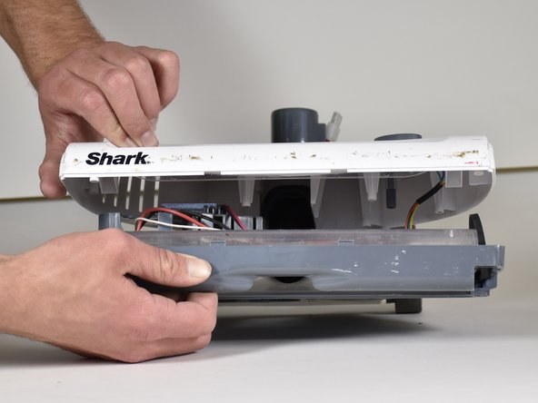 Shark Navigator Freestyle SV1106 Roller Belt Replacement: crwdns2935265:08crwdnd2935265:02crwdnd2935265:03crwdne2935265:0