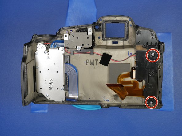 Panasonic Lumix DMC-GH3 LCD Hinge Cover Replacement: crwdns2935265:045crwdnd2935265:02crwdnd2935265:03crwdne2935265:0