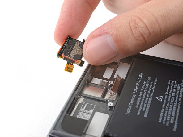 Google Pixel Fold Inner Screen Assembly Replacement, Remove the earpiece speaker: crwdns2935265:0114crwdnd2935265:03crwdnd2935265:03crwdne2935265:0