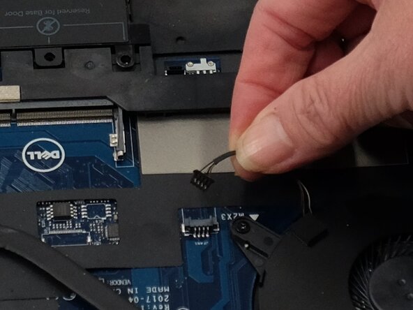 Dell Latitude 5580 Fan Replacement: crwdns2935265:03crwdnd2935265:02crwdnd2935265:03crwdne2935265:0