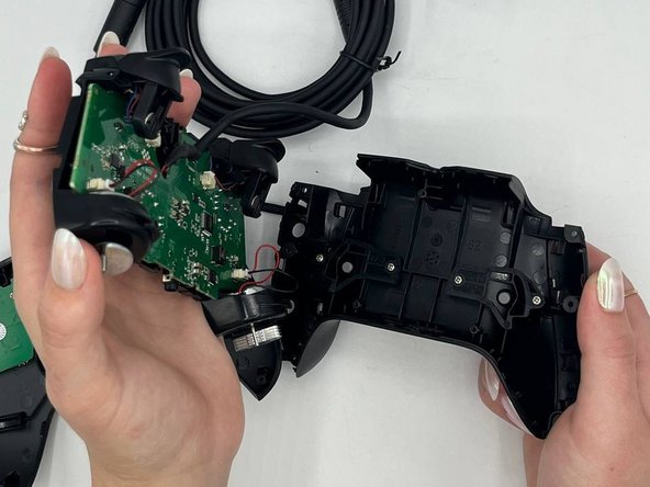 8BitDo Ultimate Wired Motherboard Replacement: adım 11, 3 resimden 3.