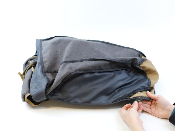 How to Repair a Loose Webbing Strap in a Backpack, Turn the backpack inside-out: crwdns2935265:05crwdnd2935265:02crwdnd2935265:03crwdne2935265:0