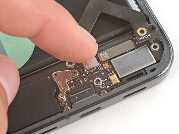 Google Pixel 10 Pro XL USB‑C Board Replacement, Connect the interconnect cable: 31 단계, 이미지 3개 중 1개