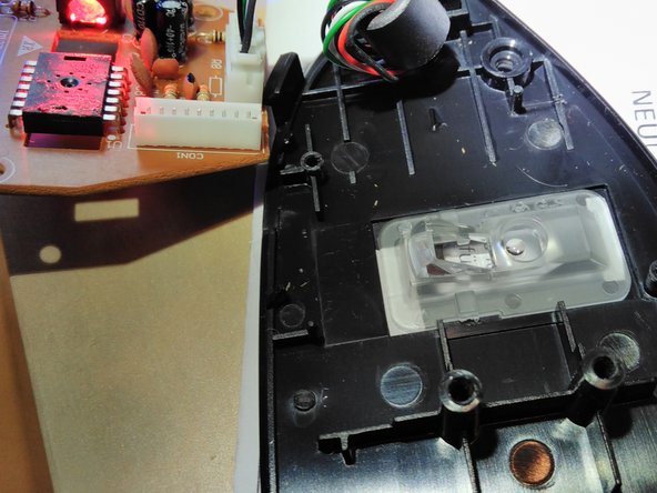 Anker Vertical Mouse - Fix Optical Unit (fixiing Wobbling Mouse Pointer) Replacement, Re-assembling + functioning test: step 6, image 2 of 2