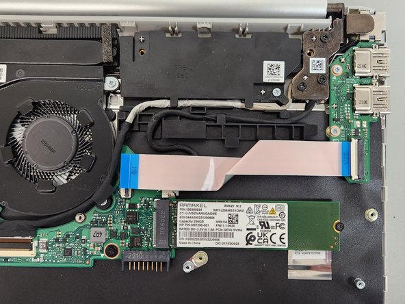 HP 15-dy2024nr I/O Board Replacement, I/O Board: crwdns2935265:04crwdnd2935265:03crwdnd2935265:03crwdne2935265:0